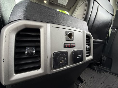 Used 2021 Ford F250 Lariat image 27