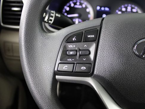 Used 2019 Hyundai Tucson SE image 23