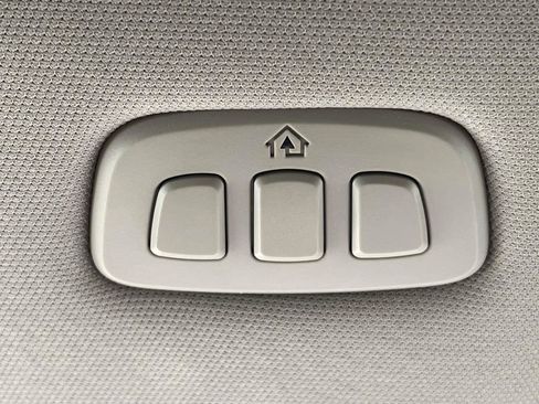 Used 2024 Lincoln Nautilus Reserve w/ Equipment Group 202A image 30