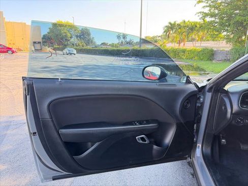 Used 2017 Dodge Challenger R/T w/ Driver Convenience Group RWD image 23