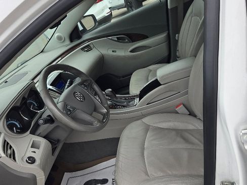 Used 2011 Buick LaCrosse CXL image 9