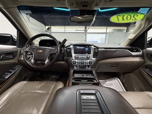 Used 2017 Chevrolet Suburban Premier image 15