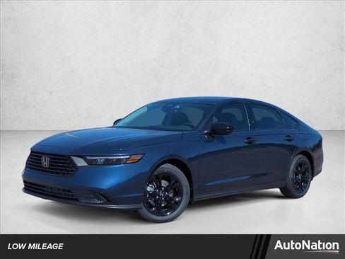 Certified 2025 Honda Accord SE image 1