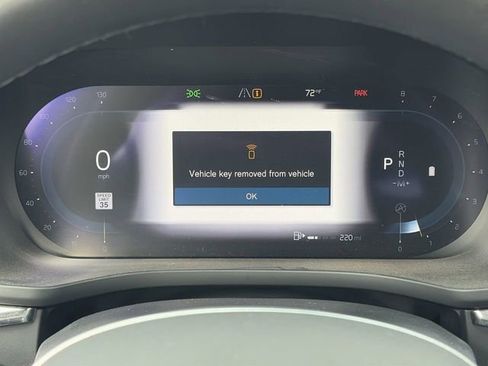 Used 2022 Volvo XC60 B5 R-Design w/ Advanced Package image 26