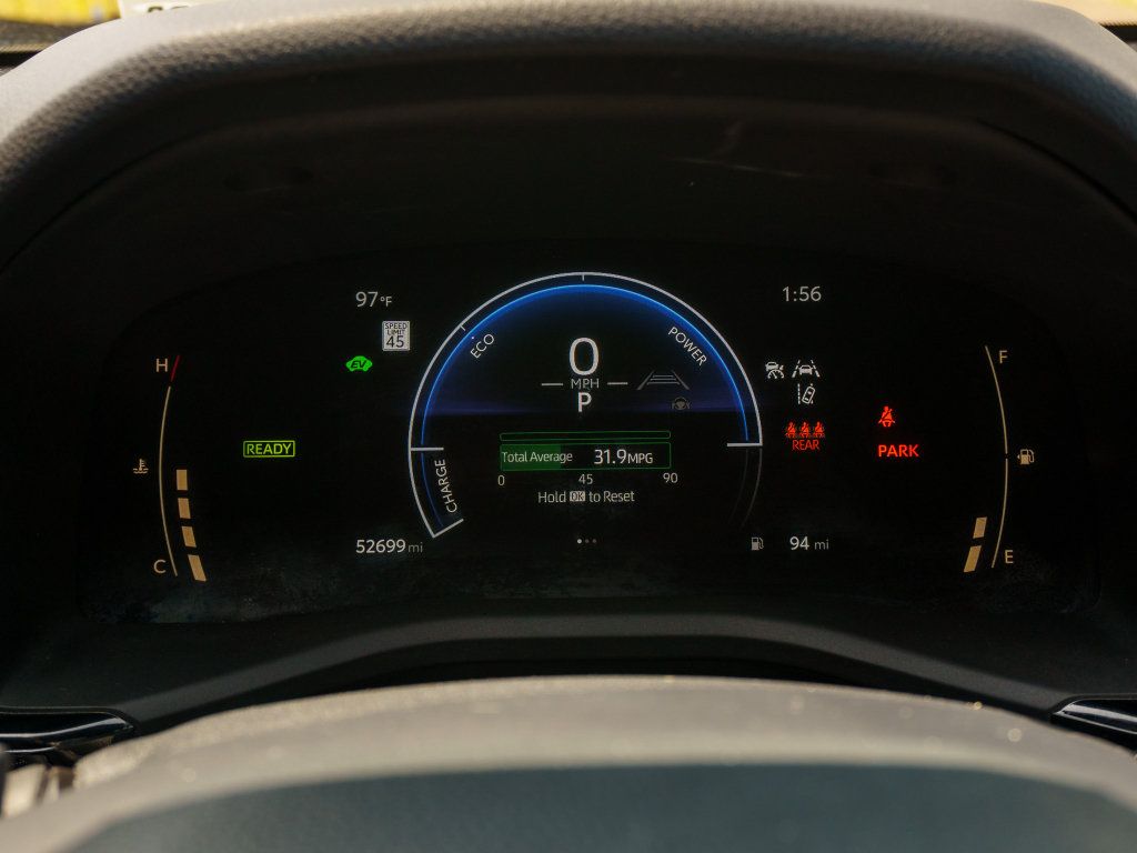 Used 2025 Toyota Camry SE FWD image 23