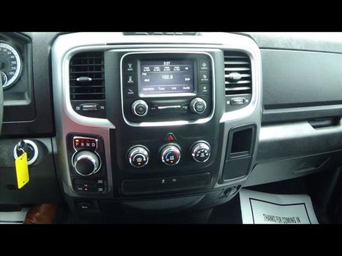 Certified 2022 RAM 1500 Classic SLT image 19