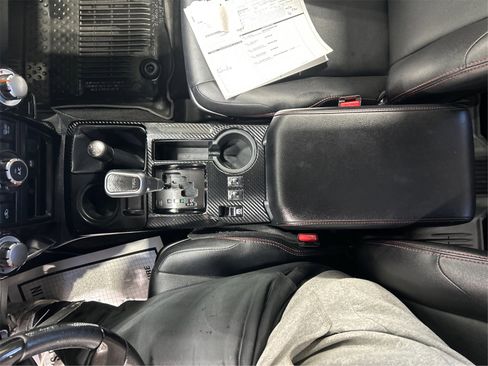 Used 2018 Toyota 4Runner TRD Off-Road Premium image 15