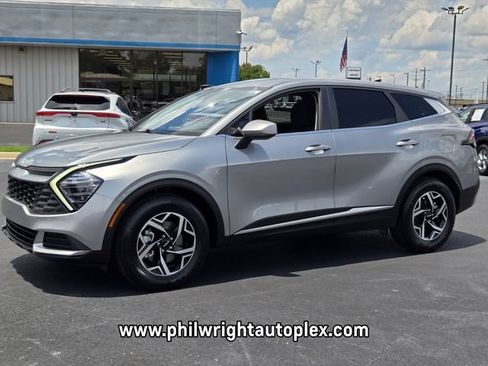 Used 2024 Kia Sportage LX FWD image 7