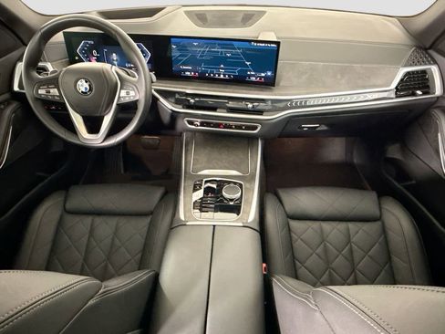 Used 2024 BMW X5 xDrive40i w/ Parking Assistance Package AWD/4WD image 13