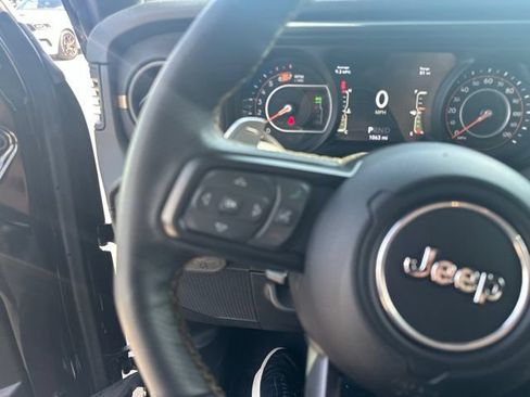 Used 2025 Jeep Wrangler Unlimited Rubicon 392 AWD/4WD image 19