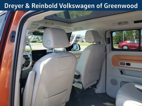 New 2025 Volkswagen ID. Buzz 1st Edition image 15