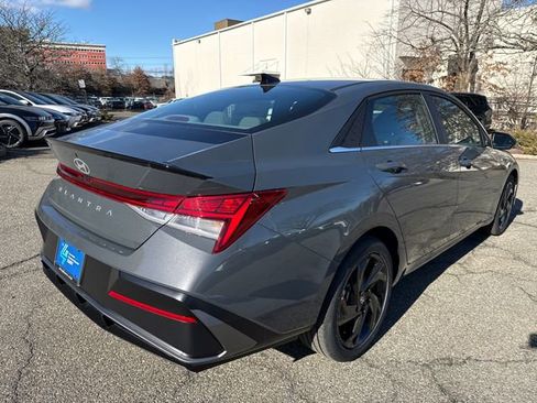 New 2026 Hyundai Elantra SEL Sport FWD image 9