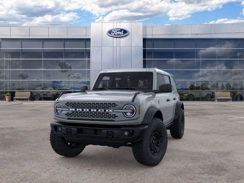 New 2026 Ford Bronco Badlands w/ Sasquatch Package AWD/4WD image 2