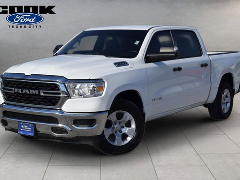 Used 2024 RAM 1500 Big Horn w/ Trailer Tow Group AWD/4WD image 1