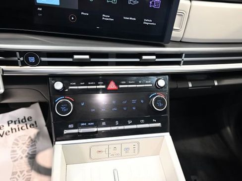 Used 2025 Hyundai Santa Fe SEL image 18