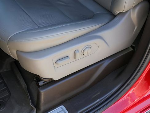 Used 2021 GMC Sierra 1500 SLT image 8