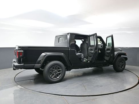 New 2026 Jeep Gladiator Sport AWD/4WD image 44