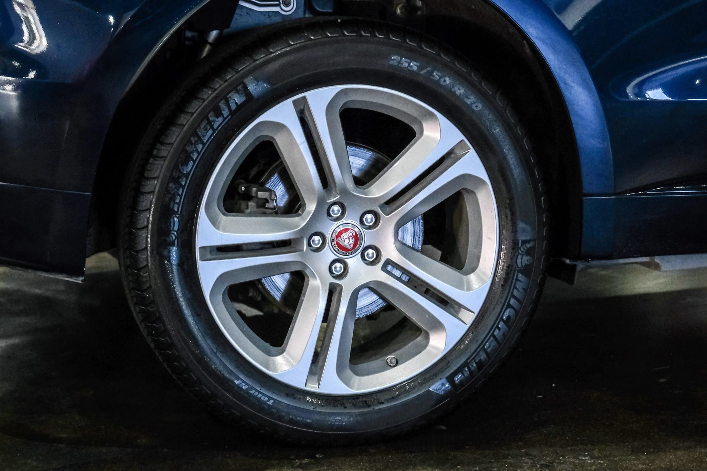 Used 2018 Jaguar F-PACE R-Sport AWD/4WD image 52