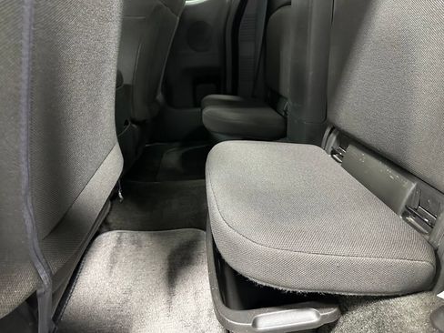 Used 2018 Nissan Frontier S RWD image 36