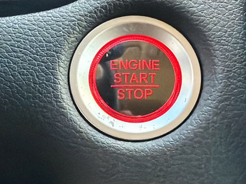 Used 2018 Honda CR-V Touring image 33