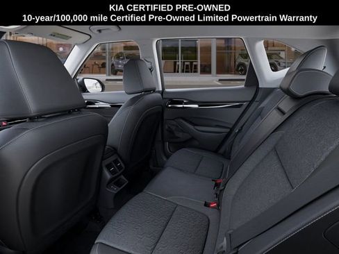 Certified 2025 Kia Seltos X-Line AWD/4WD image 18