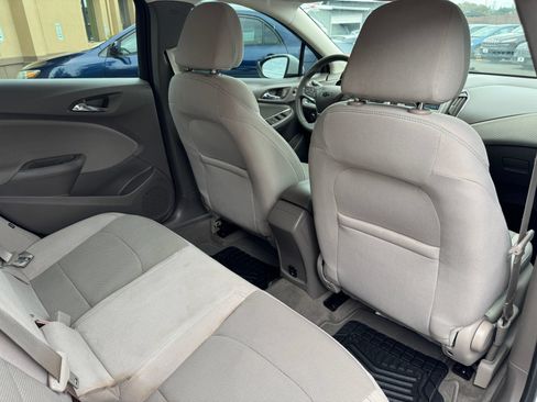 Used 2017 Chevrolet Cruze LT w/ Convenience Package FWD image 19