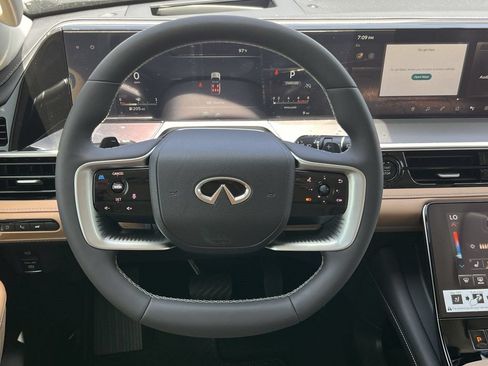 New 2027 INFINITI QX80 Luxe RWD image 11
