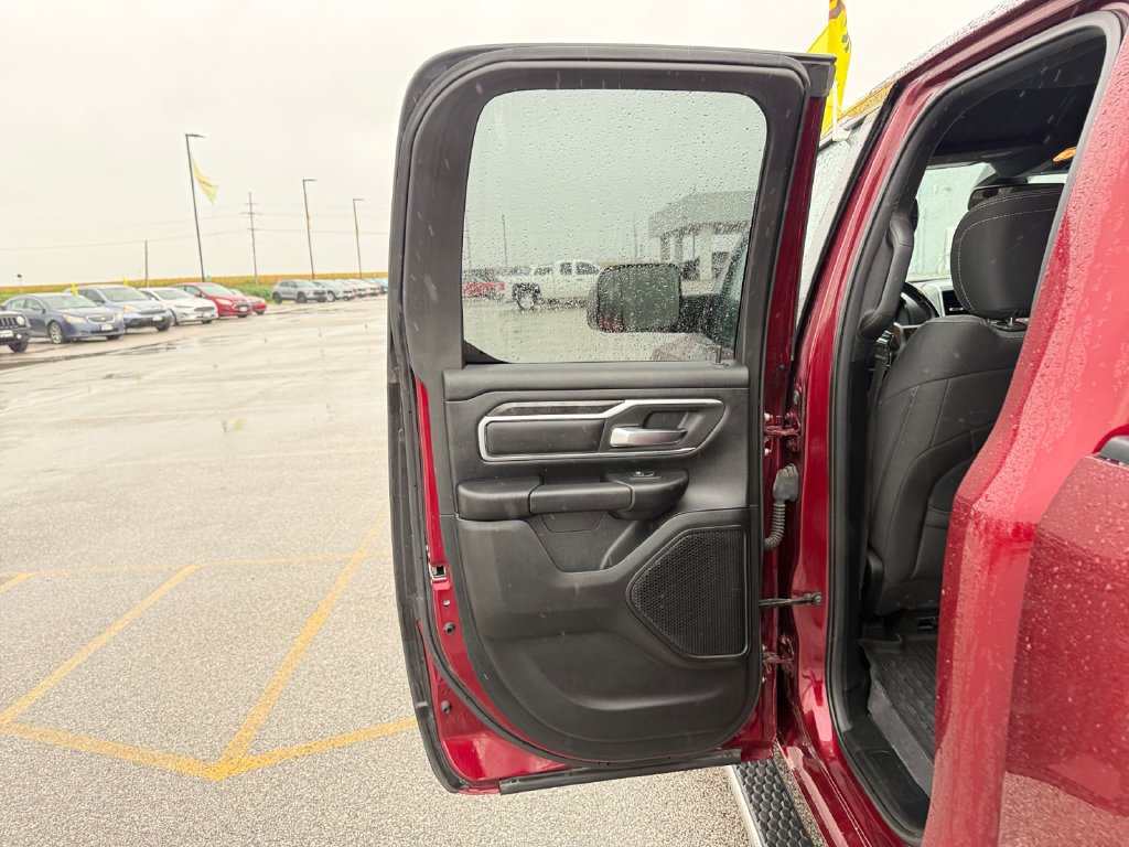 Used 2019 RAM 1500 Big Horn AWD/4WD image 32