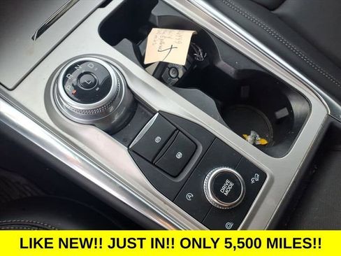 Used 2023 Ford Explorer XLT w/ Equipment Group 202A image 22