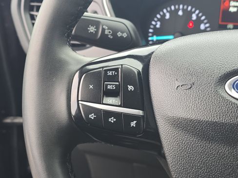 Certified 2022 Ford Escape SE w/ SE Sport Appearance Package image 26