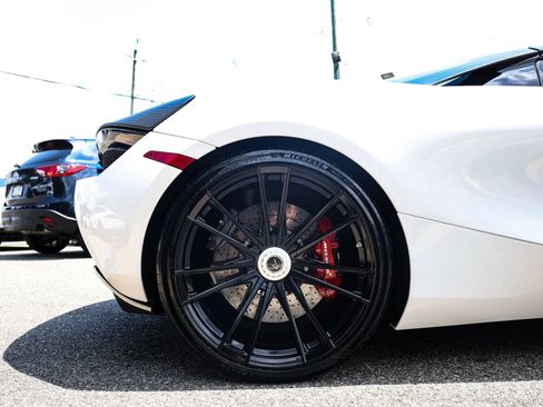 Used 2020 McLaren 720S Spider RWD image 16
