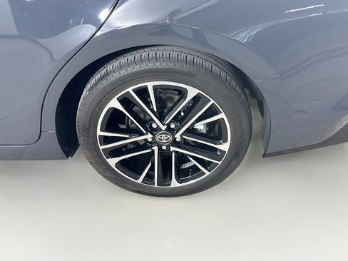 Used 2025 Toyota Camry XLE FWD image 36