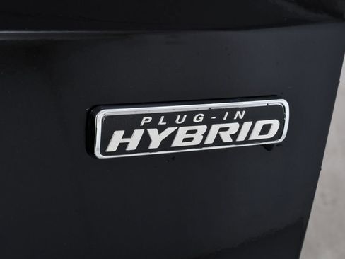 New 2026 Ford Escape SE w/ Class II Trailer Tow Package image 21