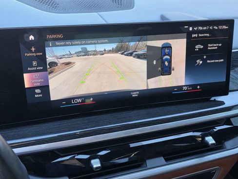 Used 2023 BMW X7 M60i image 9