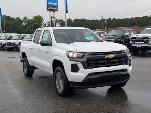 New 2026 Chevrolet Colorado LT RWD image 2