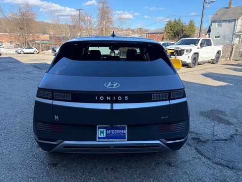 Used 2024 Hyundai Ioniq 5 SEL image 3