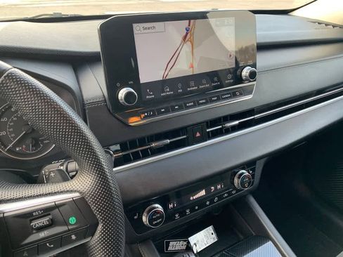 Used 2022 Mitsubishi Outlander SE image 27