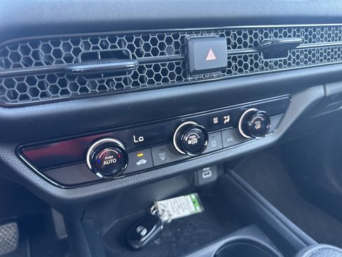 Certified 2023 Honda HR-V LX image 27