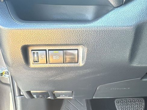 Used 2023 Toyota RAV4 LE AWD/4WD image 14