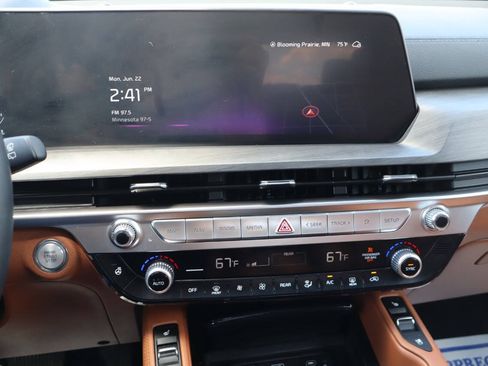 Used 2025 Kia Telluride EX X-Line AWD/4WD image 19