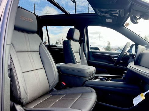 New 2026 Chevrolet Suburban High Country AWD/4WD image 22