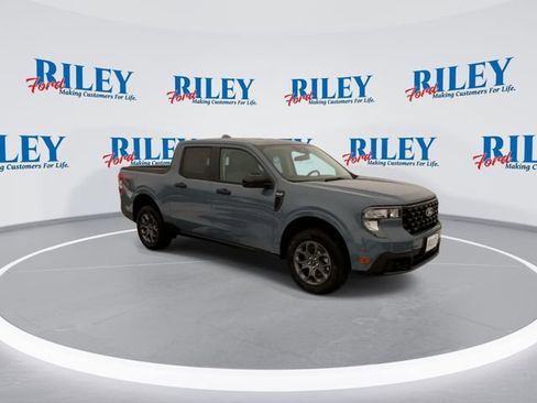 New 2026 Ford Maverick XLT w/ XLT Luxury Package image 3