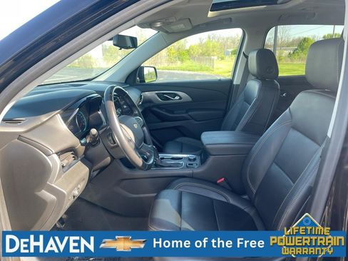 Used 2020 Chevrolet Traverse LT w/ LT Premium Package FWD image 21