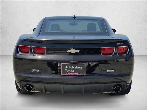 Used 2010 Chevrolet Camaro SS w/ RS Package RWD image 7