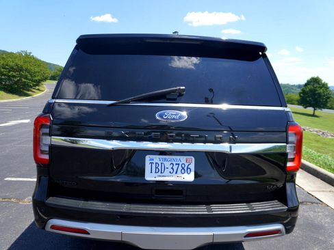 Used 2022 Ford Expedition Max Limited image 6