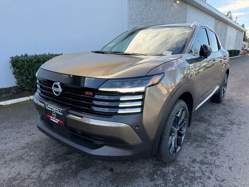 New 2026 Nissan Kicks SR w/ SR Premium Package image 2