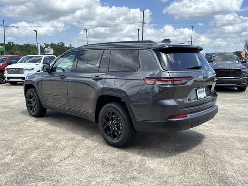 New 2026 Jeep Grand Cherokee L 2WD image 4