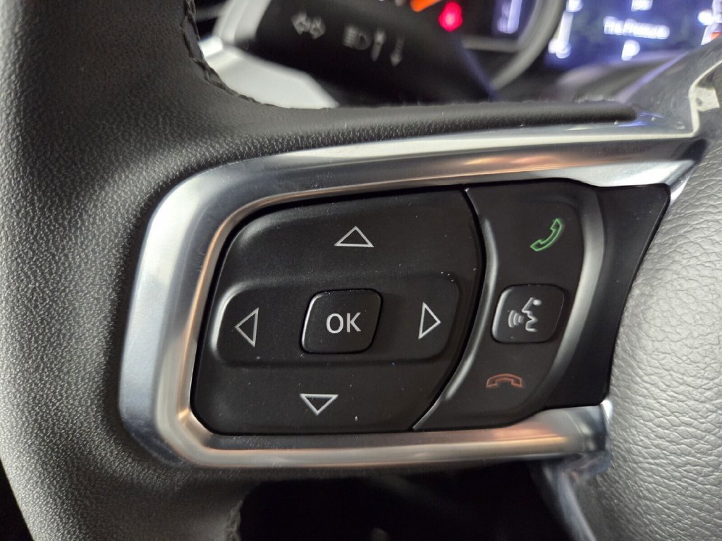 Used 2026 Jeep Wrangler Unlimited Sahara AWD/4WD image 17