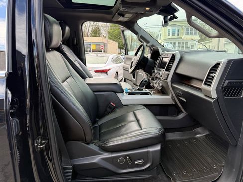 Used 2018 Ford F150 Lariat w/ Equipment Group 502A Luxury AWD/4WD image 38