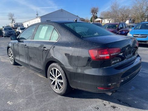Used 2017 Volkswagen Jetta SE image 6